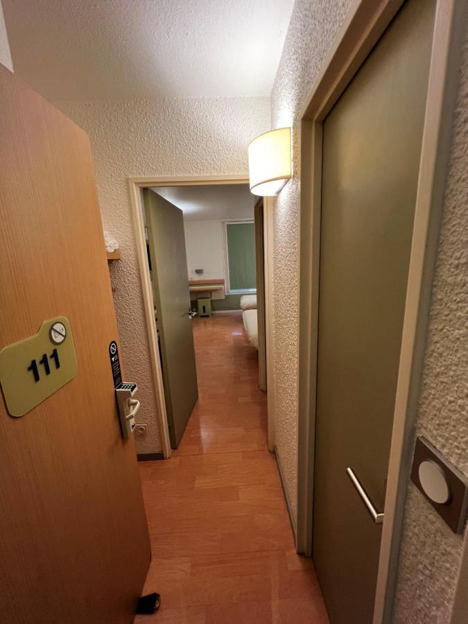 Ibis Budget Marseille Est Porte D'Aubagne Buitenkant foto