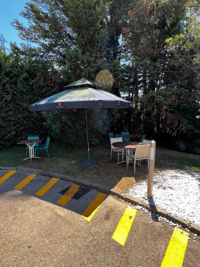 Ibis Budget Marseille Est Porte D'Aubagne Buitenkant foto