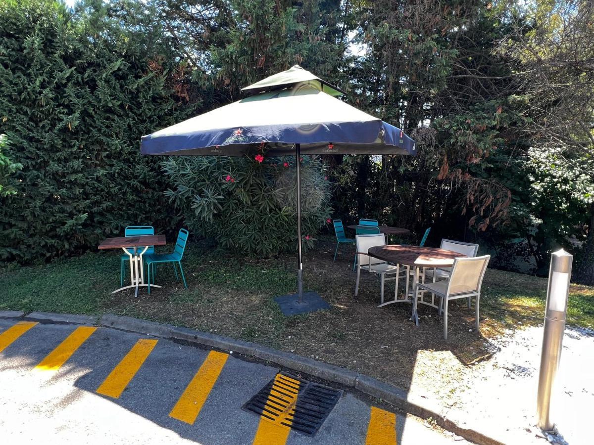 Ibis Budget Marseille Est Porte D'Aubagne Buitenkant foto